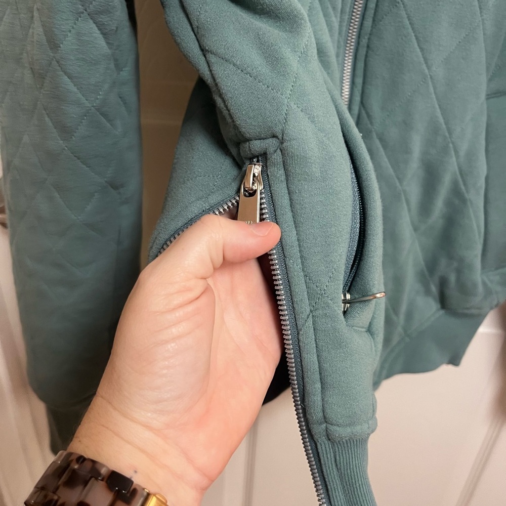 Athleta Women's Sage Green Quilted Bomber Jacket - Picture 10 of 14